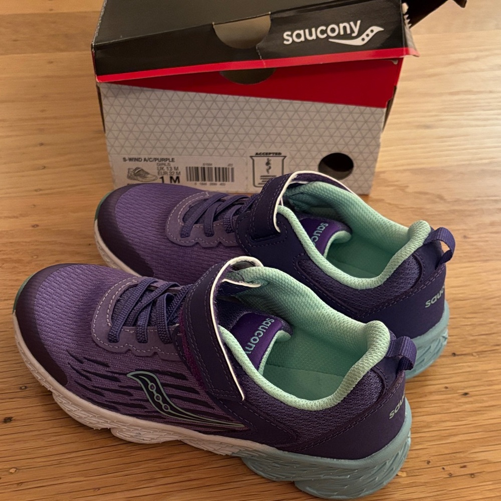 Saucony Kids Sneakers in Purple and Mint
